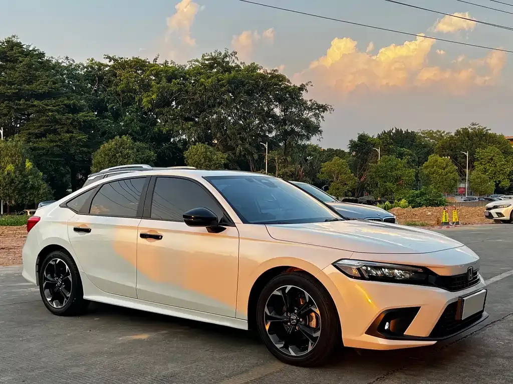 Honda Civic — фото 3