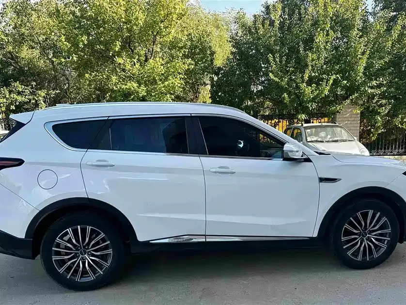 Jetour X70 PLUS — фото 10