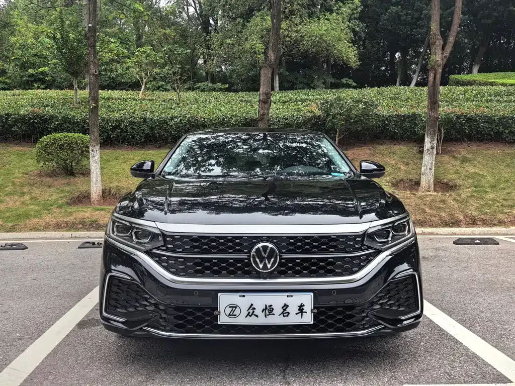Volkswagen Passat — фото 10