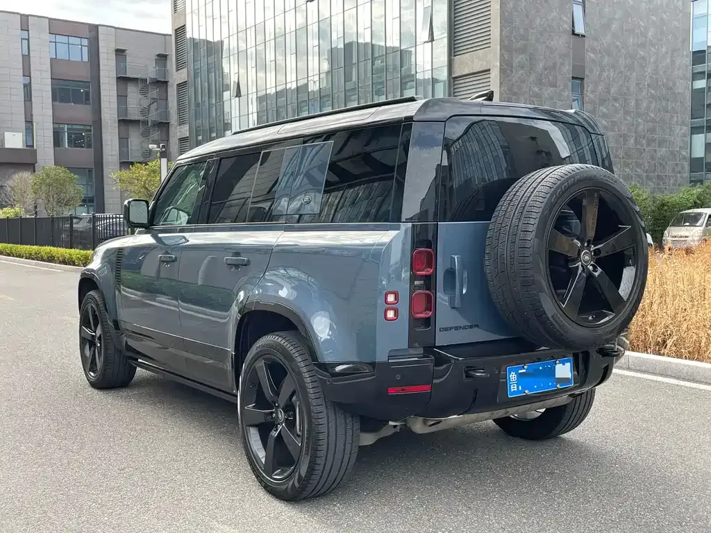 Land Rover Defender — фото 8