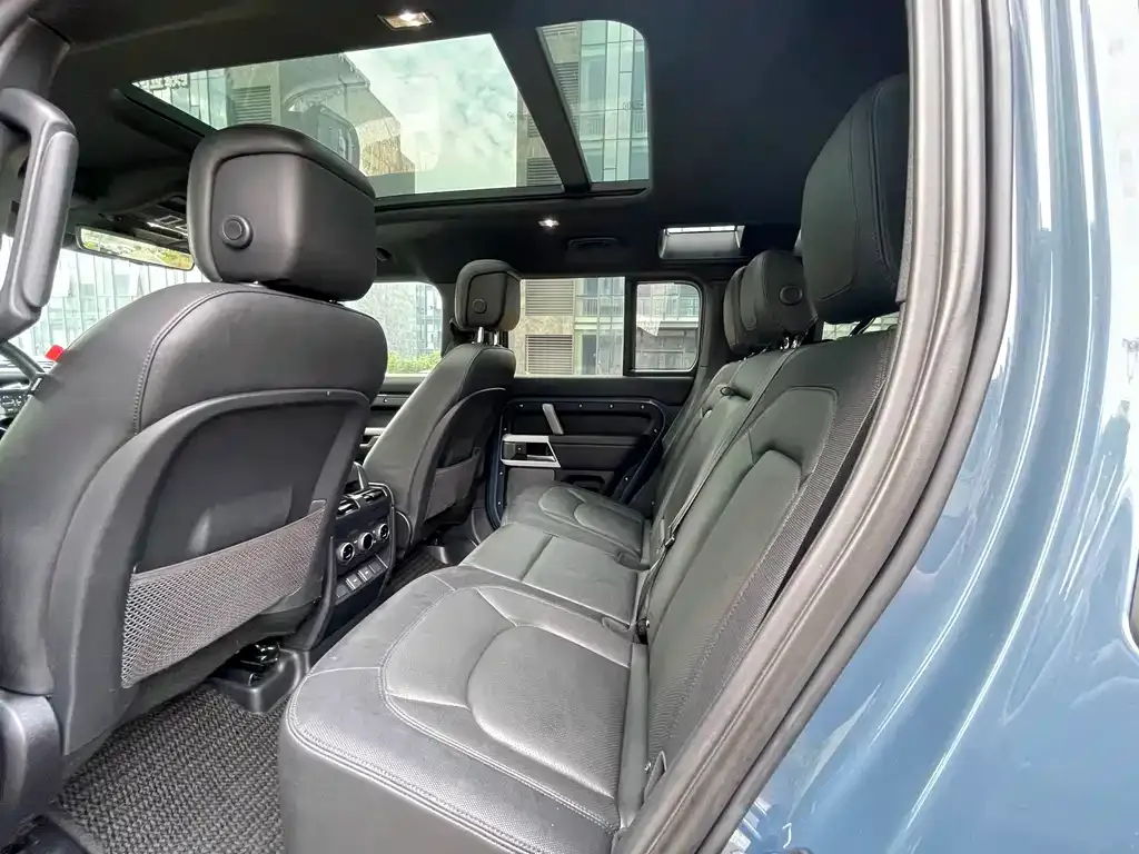 Land Rover Defender — фото 2