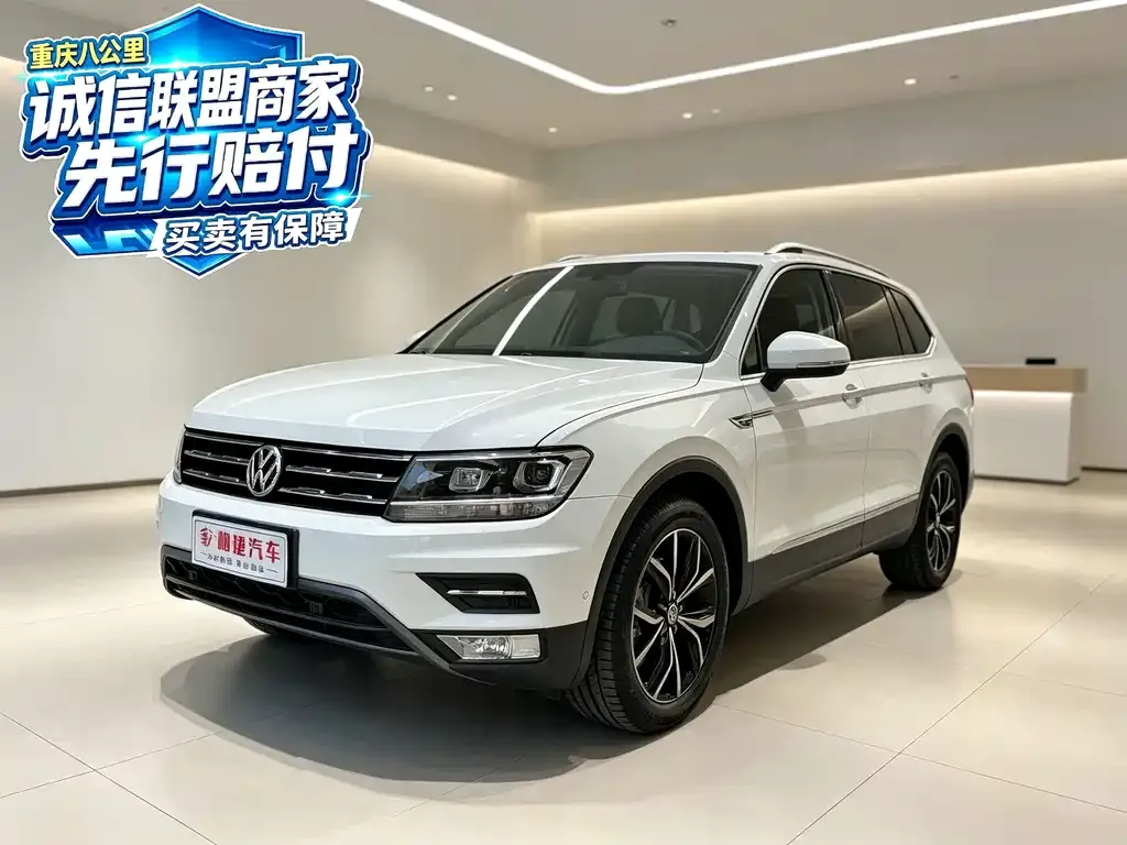 Volkswagen Tiguan L — фото 1