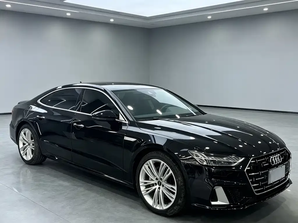 Audi A7L — фото 7