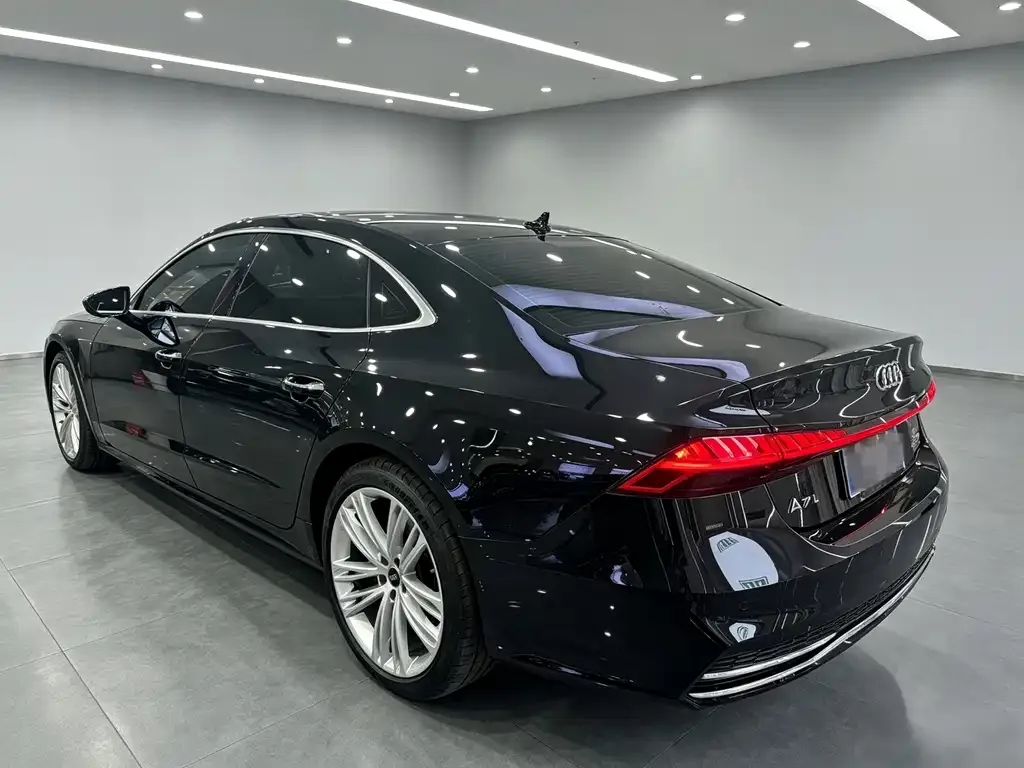 Audi A7L — фото 4