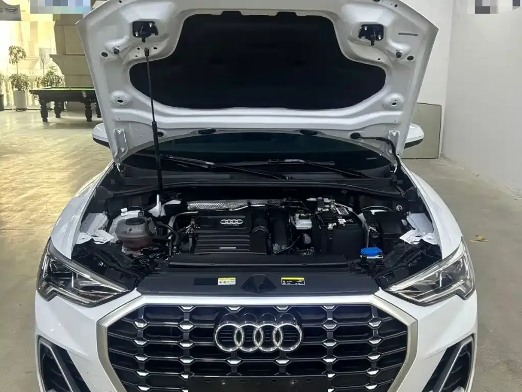 Audi Q3 — фото 8