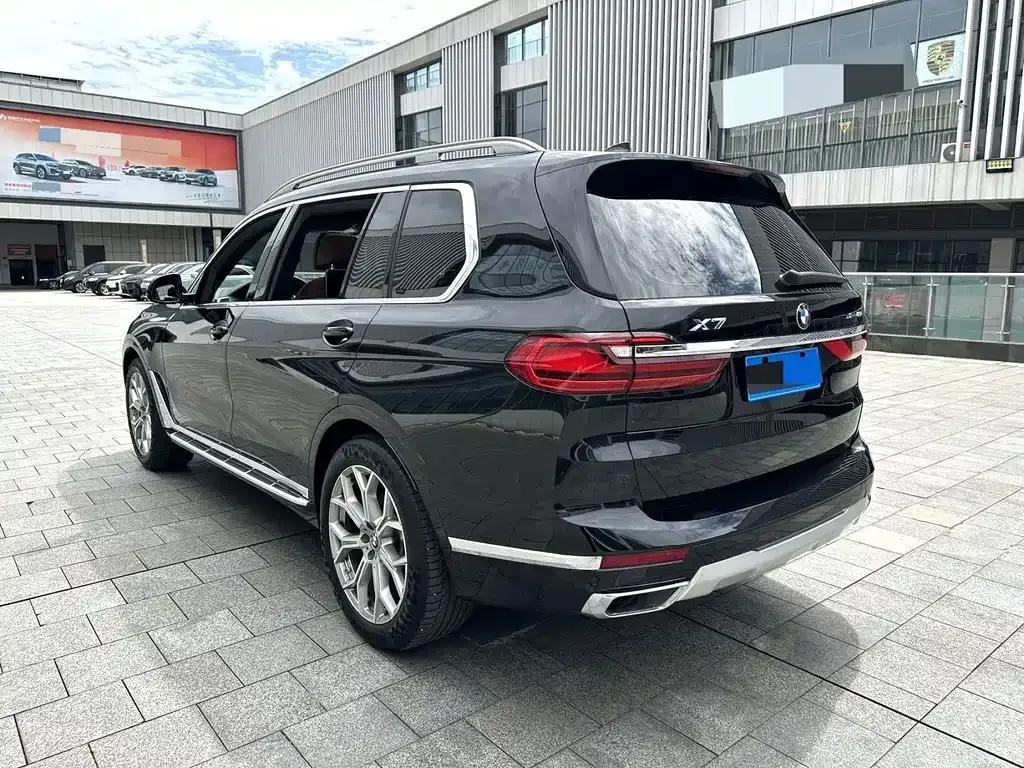 BMW X7 — фото 5