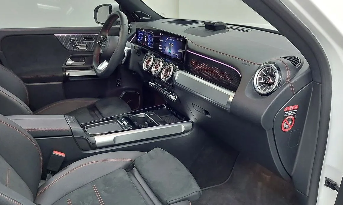 Mercedes-Benz EQB — фото 10