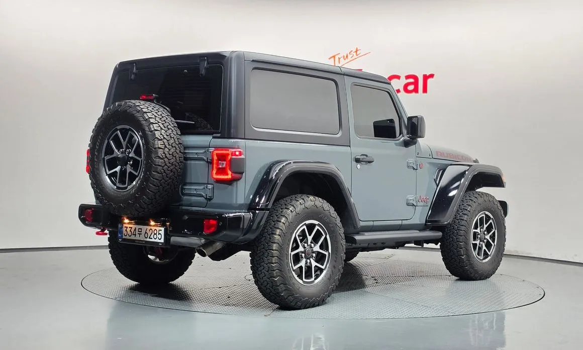 Jeep Wrangler — фото 10