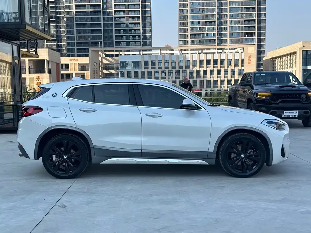 BMW X2 — фото 9