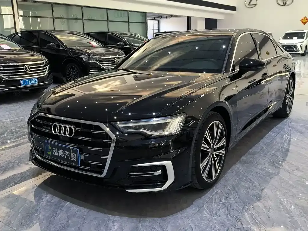 Audi A6L — фото 1