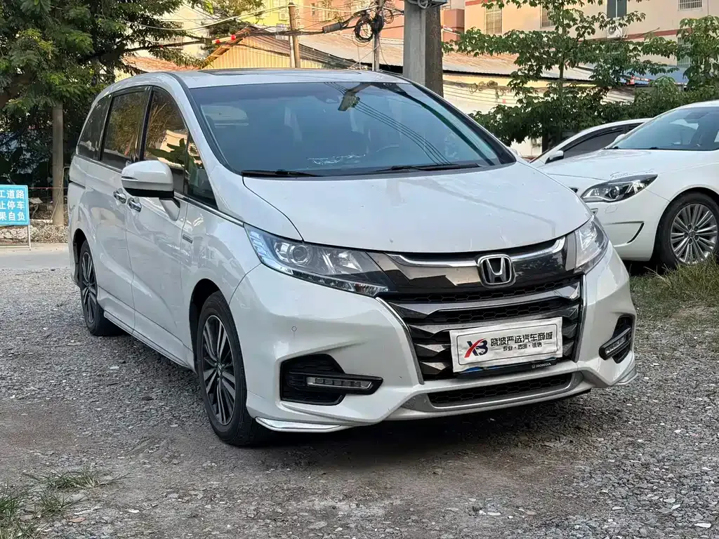 Honda Odyssey — фото 10