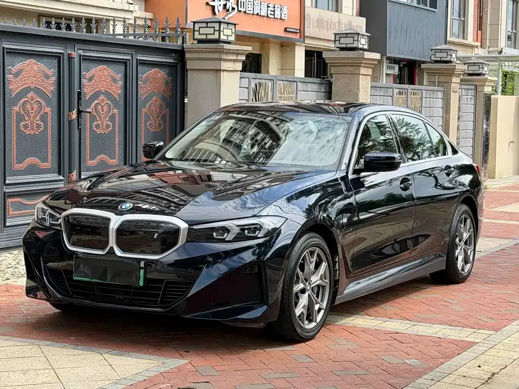 BMW i3 — фото 1
