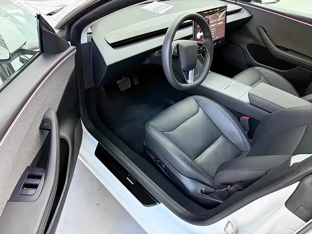 Tesla Model 3 — фото 6