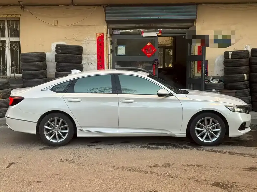 Honda Accord — фото 4