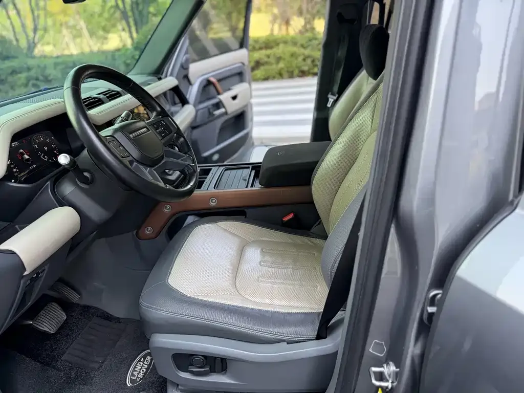 Land Rover Defender — фото 8