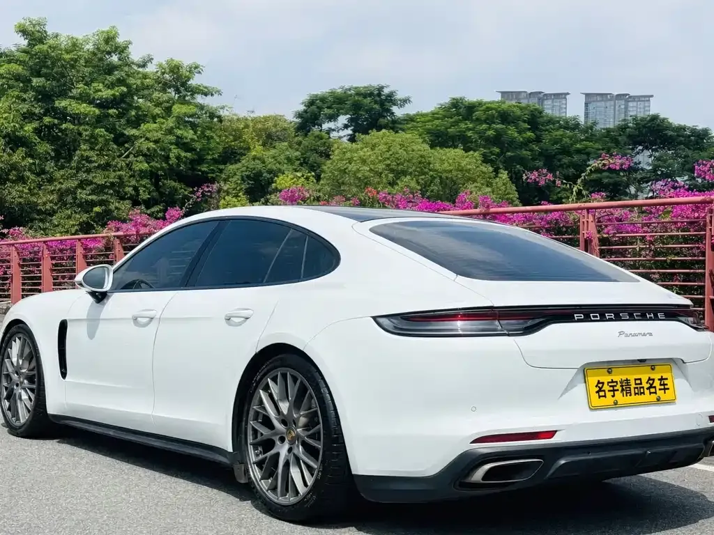 Porsche Panamera — фото 7