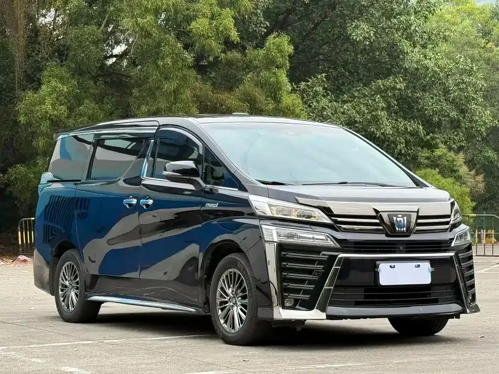 Toyota Vellfire — фото 10