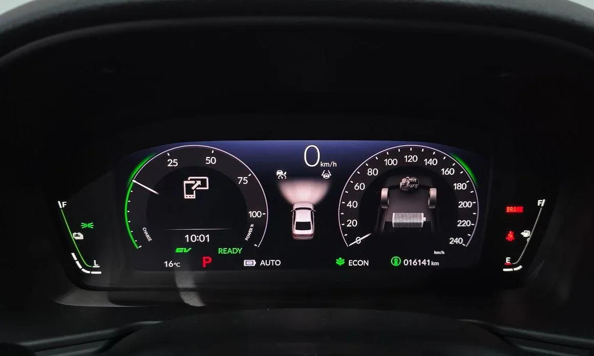 Honda Accord — фото 9