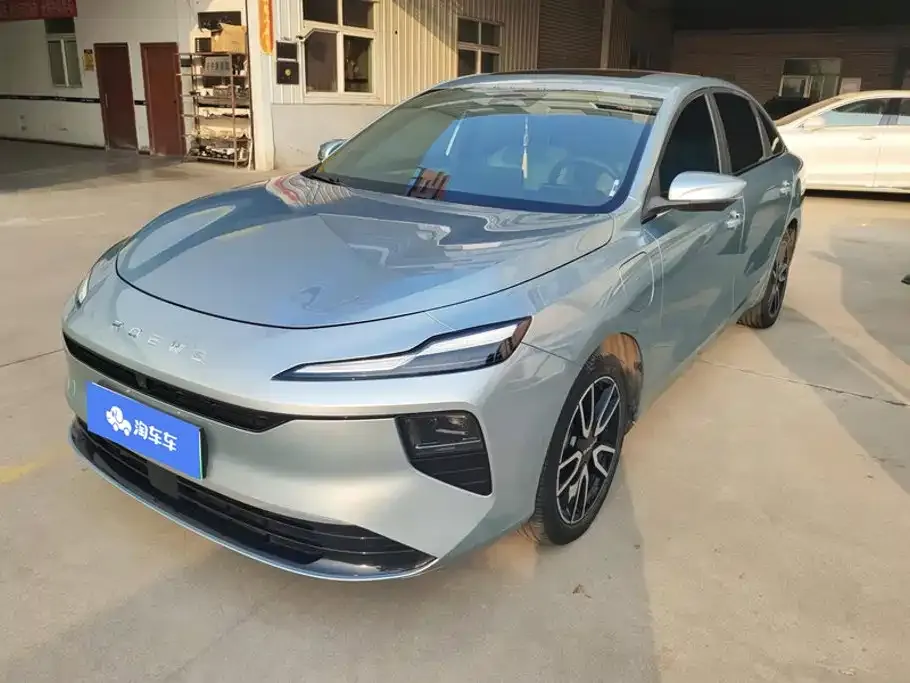 Roewe D6 — фото 1