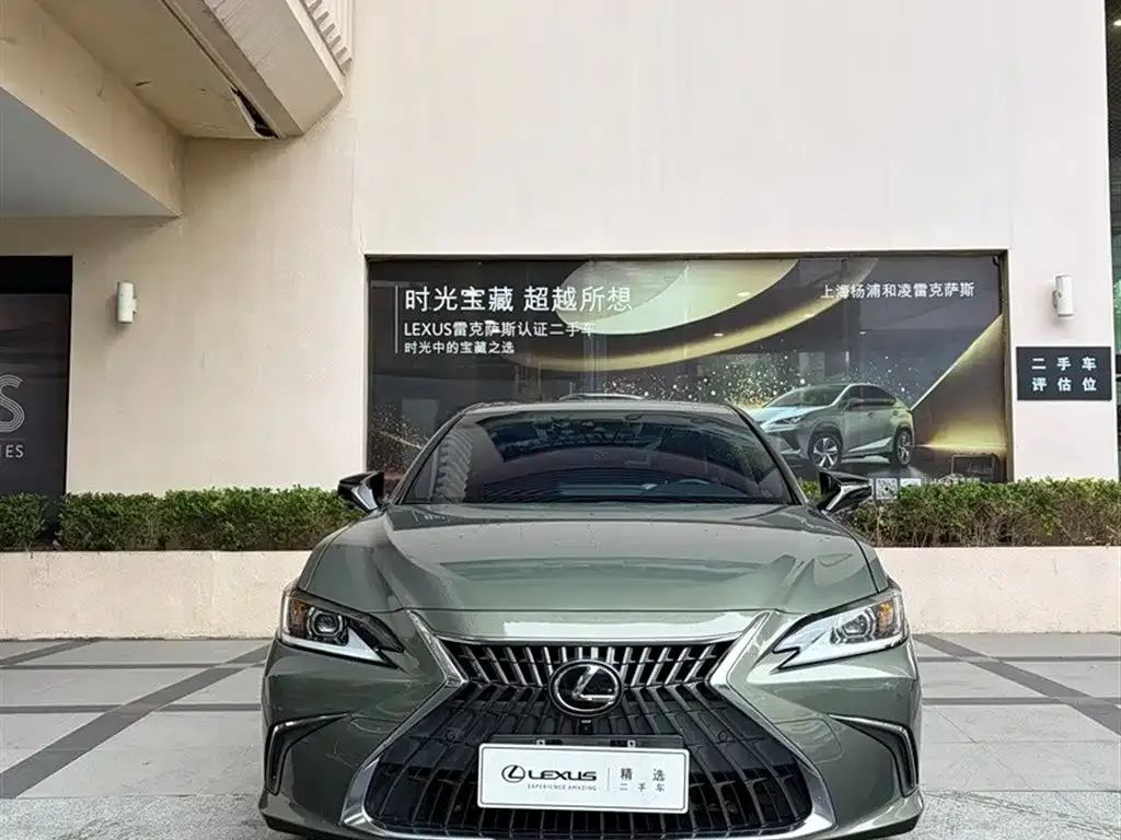 Lexus ES — фото 4