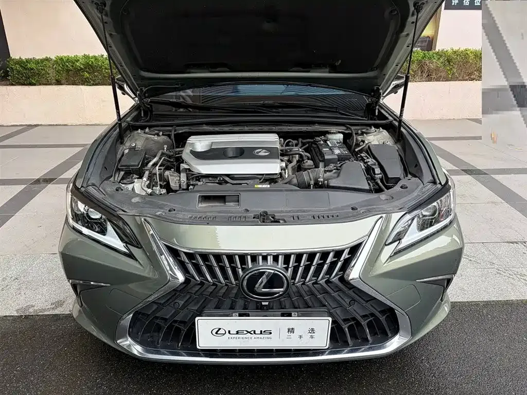 Lexus ES — фото 9