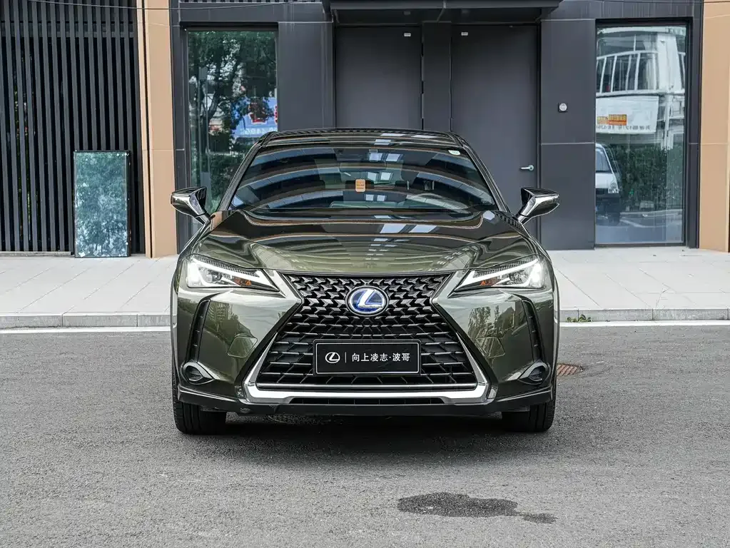 Lexus UX — фото 6