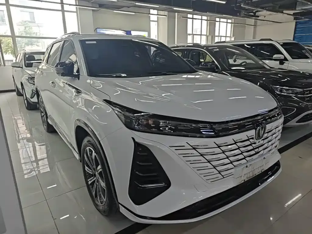 Changan CS75 PLUS — фото 7