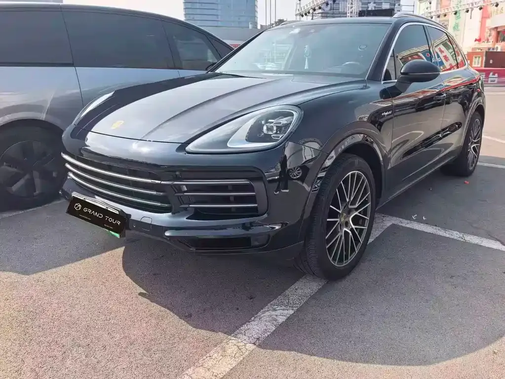 Porsche Cayenne Hybrid — фото 1