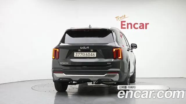 Kia Sorento — фото 4