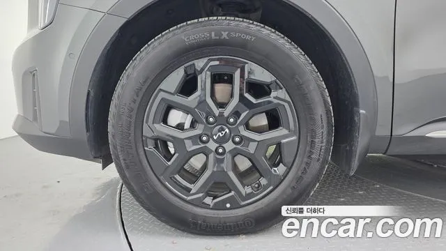 Kia Sorento — фото 7