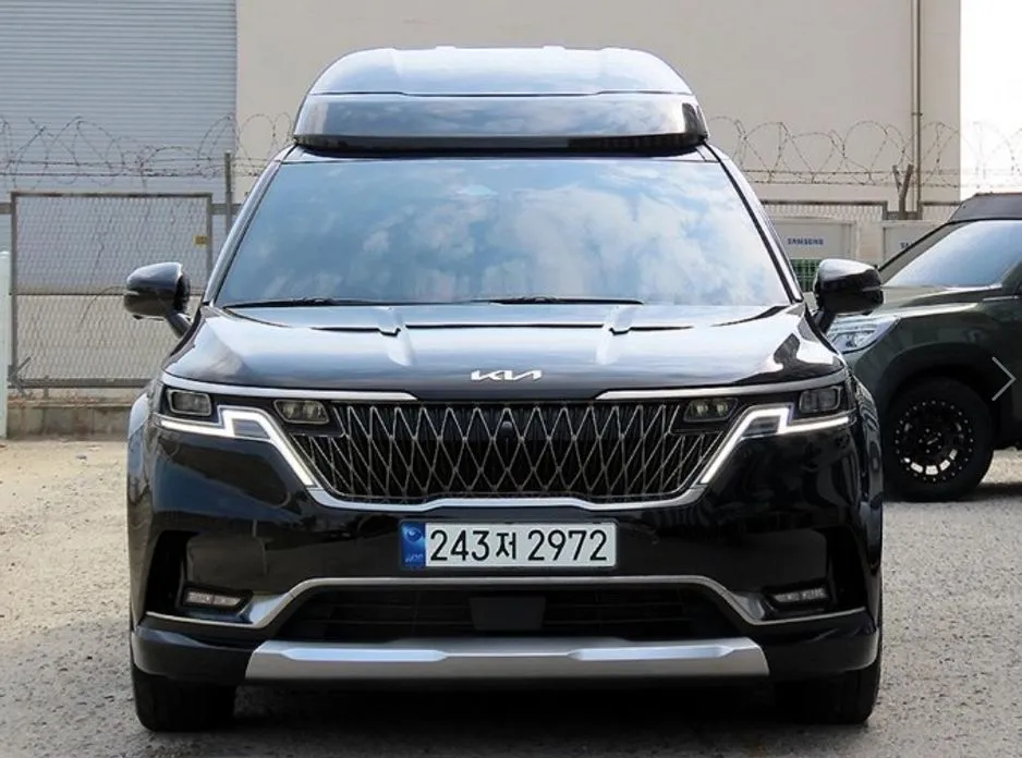 Kia Carnival — фото 1