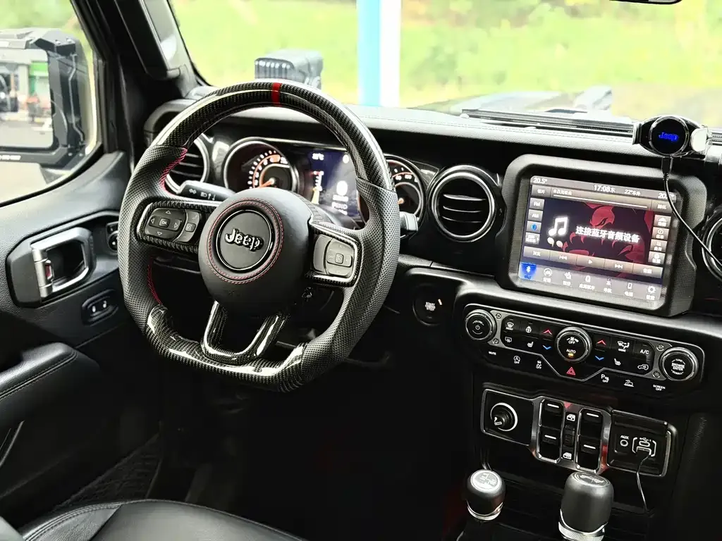 Jeep Wrangler — фото 8