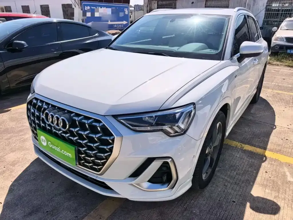 Audi Q3 — фото 10