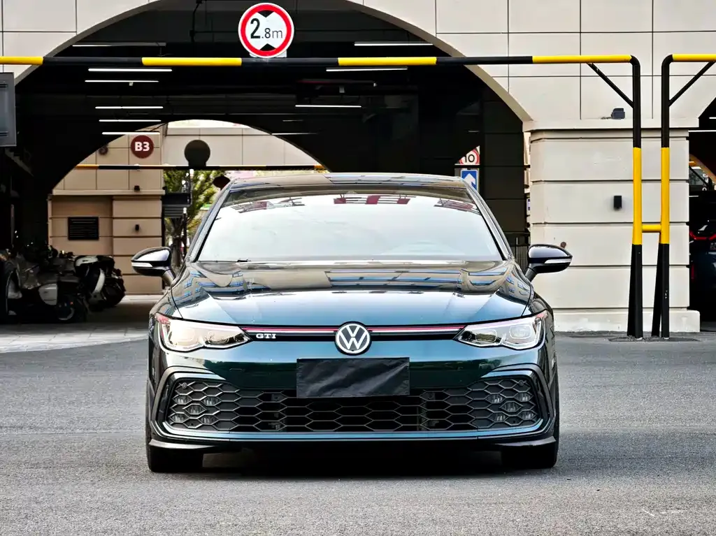 Volkswagen Golf GTI — фото 7