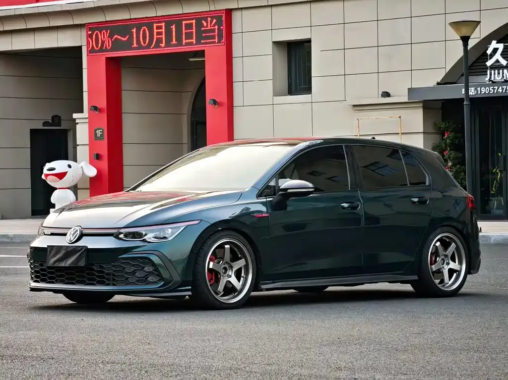 Volkswagen Golf GTI — фото 6
