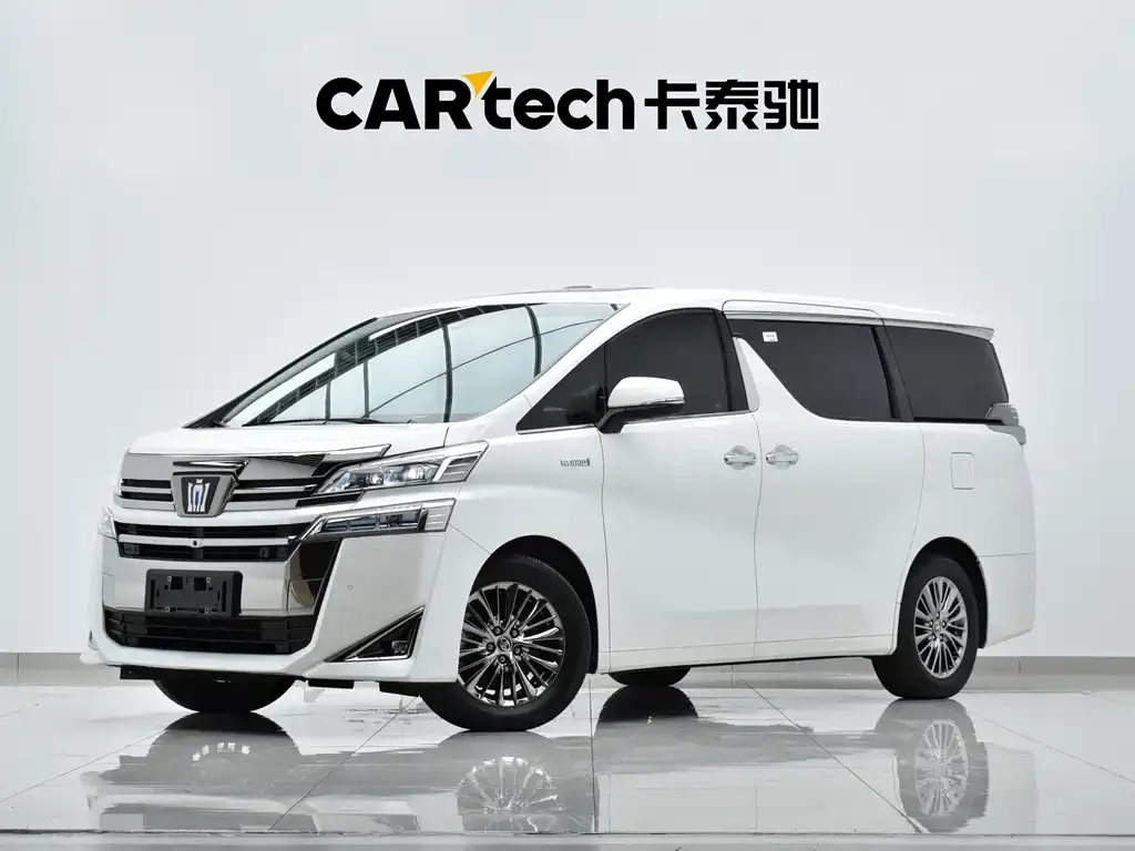 Toyota Vellfire — фото 1