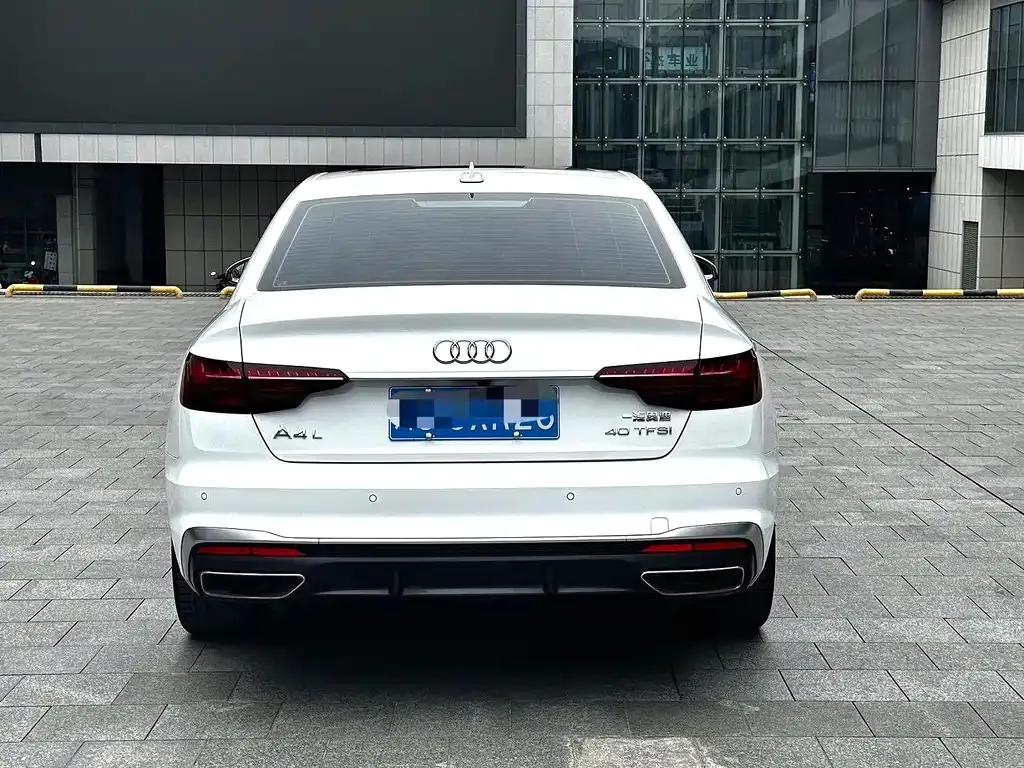 Audi A4L — фото 6
