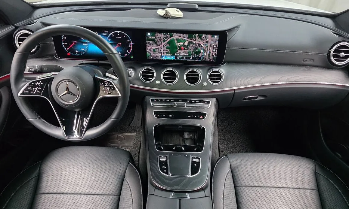 Mercedes-Benz E-Class — фото 10