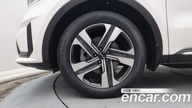Kia Sorento — фото 8