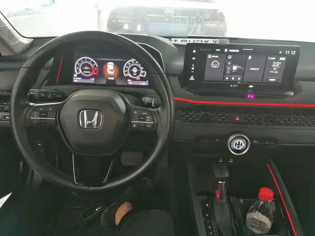 Honda Accord — фото 6