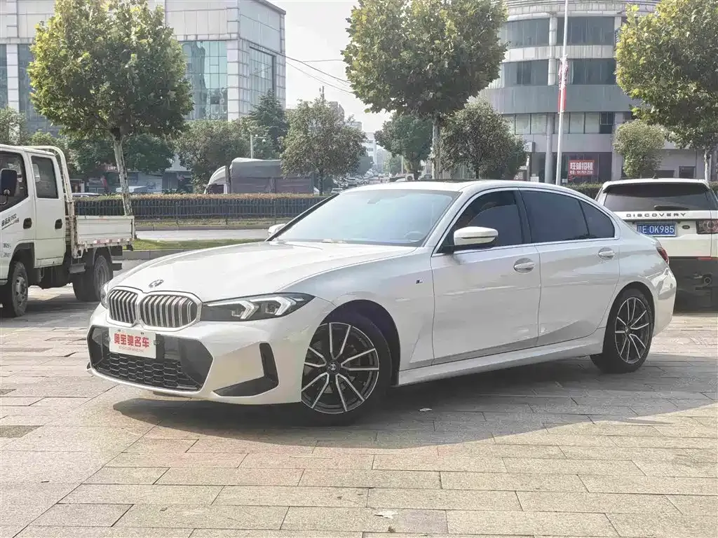 BMW 3 Series — фото 1