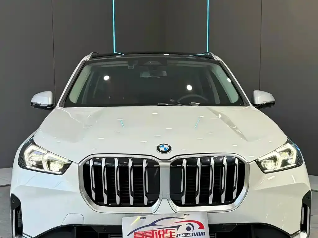 BMW X1 — фото 3