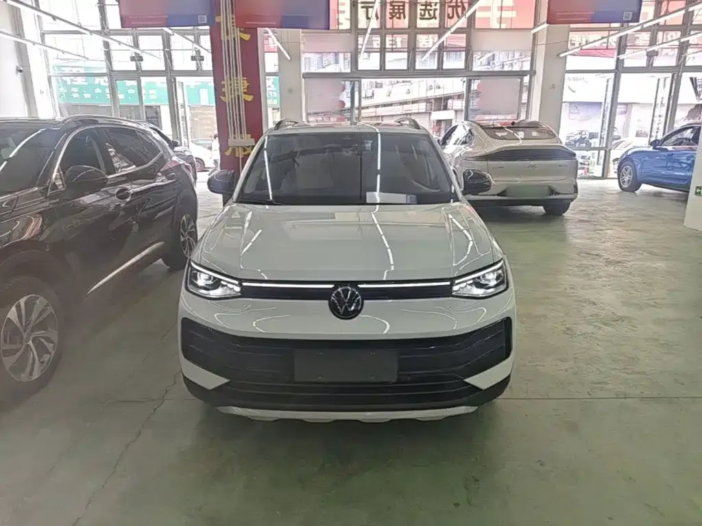 Volkswagen Tharu — фото 5