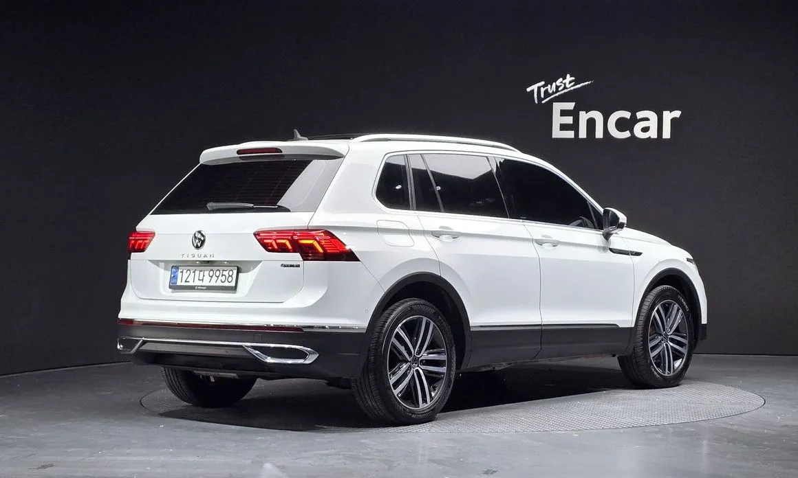 Volkswagen Tiguan — фото 7