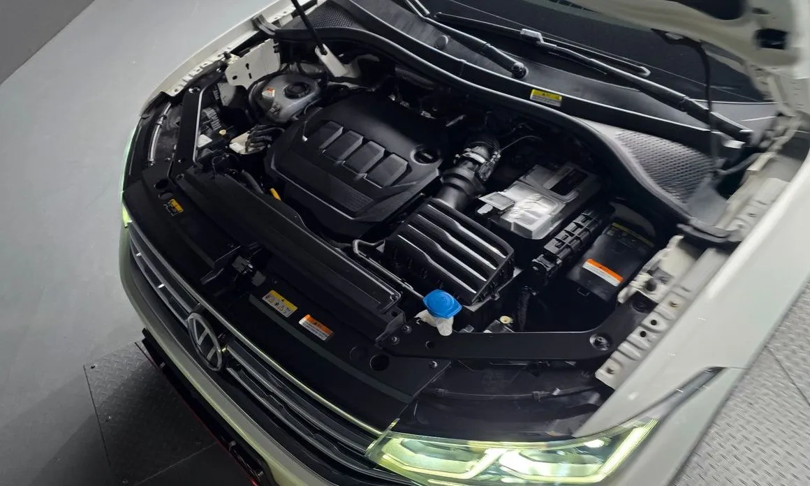 Volkswagen Tiguan — фото 6