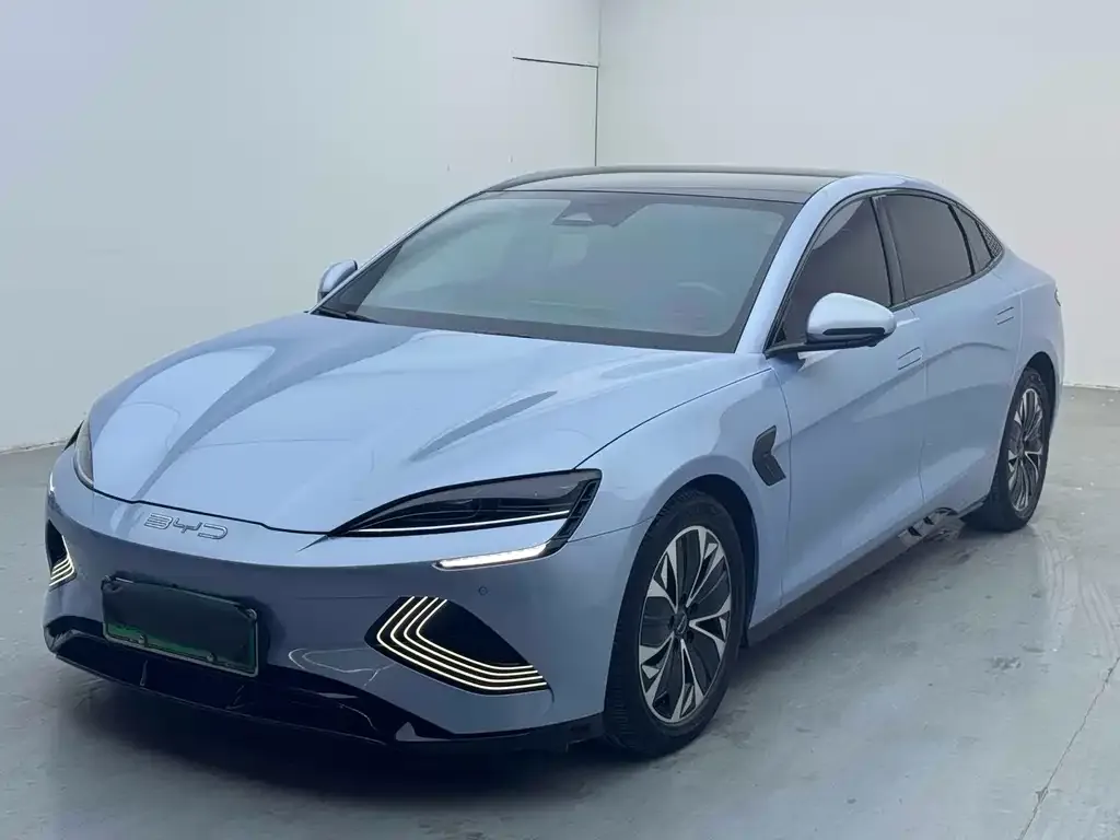 BYD Seal — фото 1