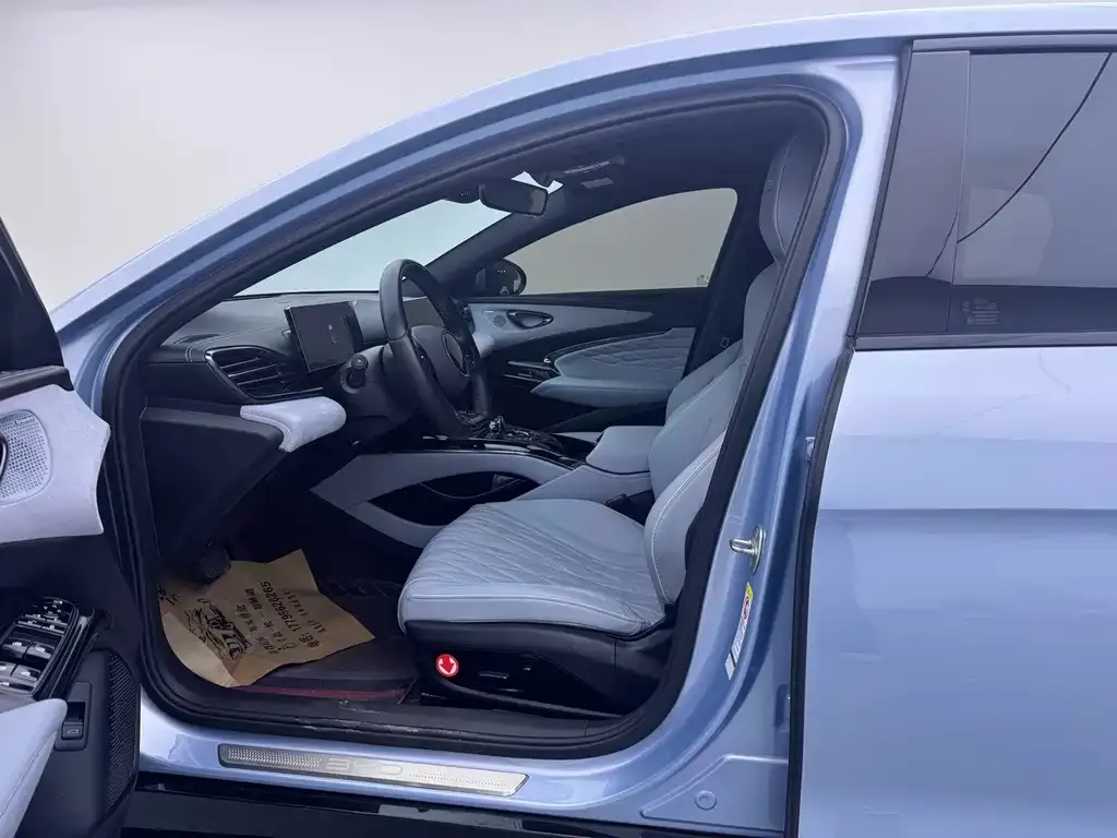 BYD Seal — фото 6