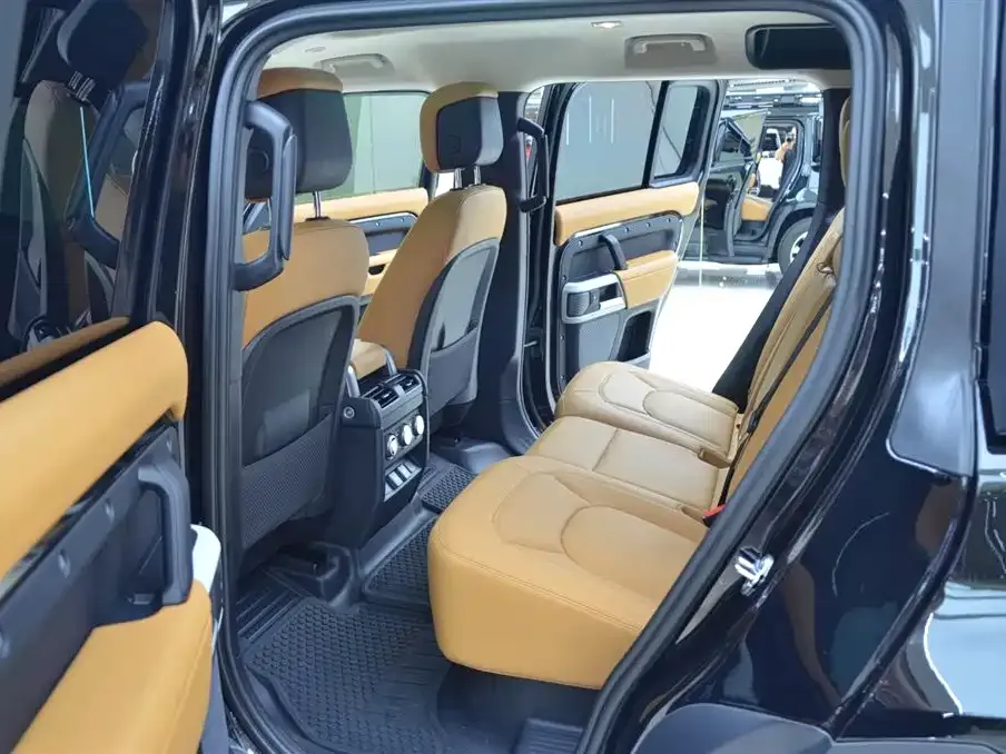 Land Rover Defender — фото 5