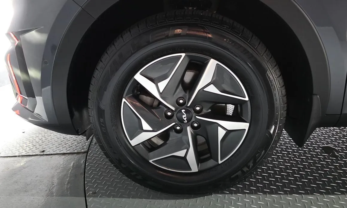 Kia Sorento — фото 4