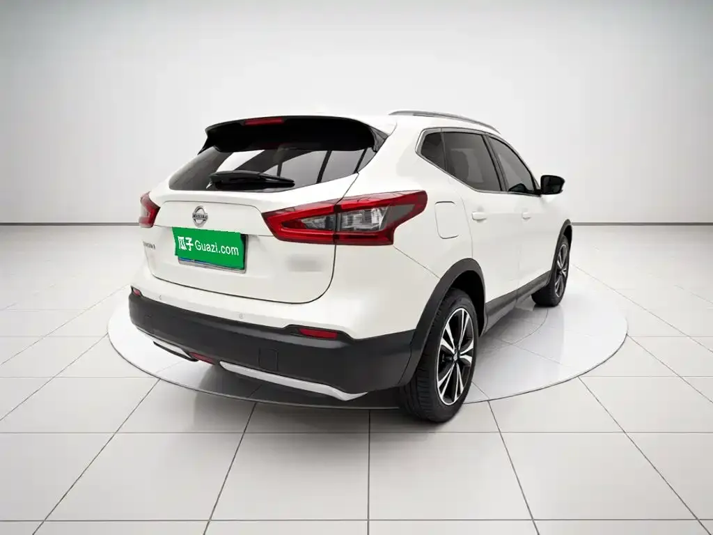 Nissan Qashqai — фото 5